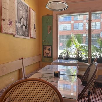 Crepes de Paris - Breakfast & Brunch Near Me - Pasadena, California Crepes de Paris - Breakfast & Brunch Near Me - Pasadena, California