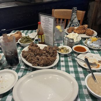 STROUD’S RESTAURANT & BAR - Updated December 2025 - 346 Photos & 591 ...