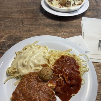 Fazoli's - Sampler - Italian Near Me - Waco, Texas Fazoli's - Sampler - Italian Near Me - Waco, Texas