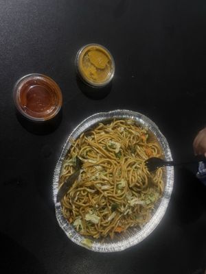 Everest Momo by null