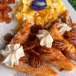 El Tanque Bar & Grill - Pumpkin French Toast