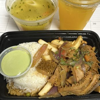La Gladys Restaurant ll - Lunch Special: Mondongo Italiano (beef tripe stir fry), Sopa de Pollo & Maracyua - American Near Me - Mamaroneck, New York