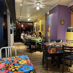 Miguel's Baja Grill - Seating