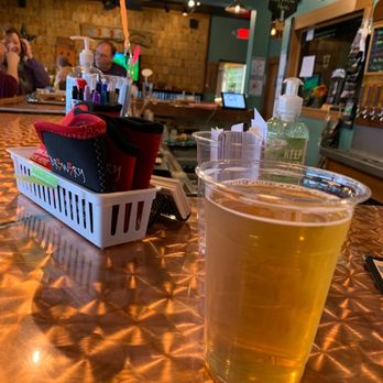 Brewery 33 Hocking Hills - a pint of beer on a bar - Breweries Near Me - Logan, Ohio Brewery 33 Hocking Hills - a pint of beer on a bar - Breweries Near Me - Logan, Ohio