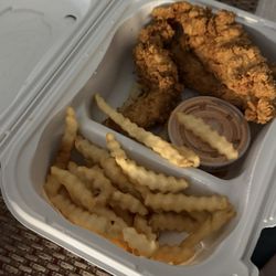 Yo you guys suck at making dress fries and food period! You guys need more training smh so disappointing in your service