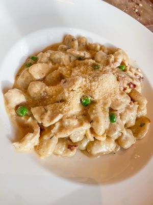 Cooper’s Hawk Winery & Restaurant by null