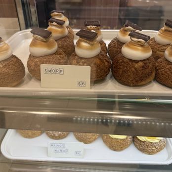 Le Le Choux - Smore - Bakeries Near Me - Daly City, California