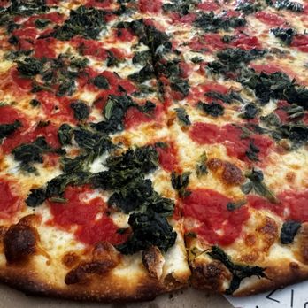 Round Pie Pizza Company - 17" Classic Cheese + Spinach - Pizza Near Me - Matawan, New Jersey Round Pie Pizza Company - 17" Classic Cheese + Spinach - Pizza Near Me - Matawan, New Jersey