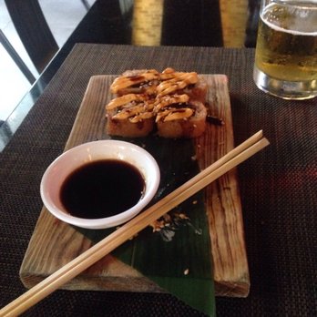 Pubbelly Sushi Brickell - Crispy Salmon Roll - Sushi Bars Near Me - Miami, Florida
