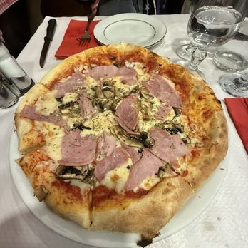 Pizza Del Mundo - Italian Near Me - Paris, 75 Pizza Del Mundo - Italian Near Me - Paris, 75