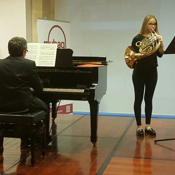 Mubag - La Diputación con los jóvenes músicos. Concierto alumnado del Conservatorio GJT. En la Trompa la alumna Laura Brotons. - Museums Near Me - Alicante, A