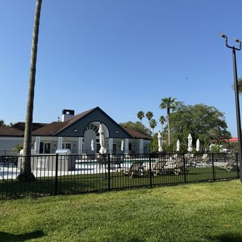 1. Lenox Cove Apartments