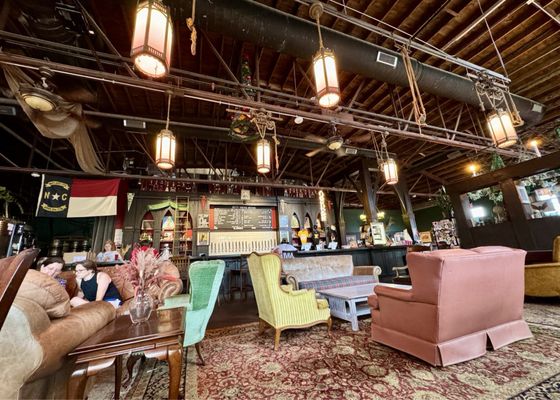 PETTY THIEVES BREWING COMPANY - Updated February 2026 - 215 Photos & 66 ...