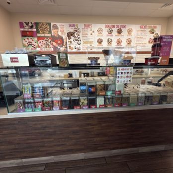 Cold Stone Creamery - Custom Cakes Near Me - Henderson, Nevada Cold Stone Creamery - Custom Cakes Near Me - Henderson, Nevada