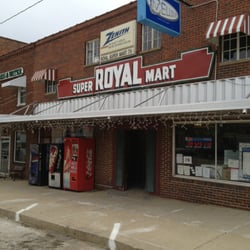 Winger's Royal Super Mkt - Classic Old Town Store front.