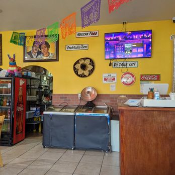 Fuente de cafe - Counter area. - Mexican Near Me - Lake Stevens, Washington Fuente de cafe - Counter area. - Mexican Near Me - Lake Stevens, Washington