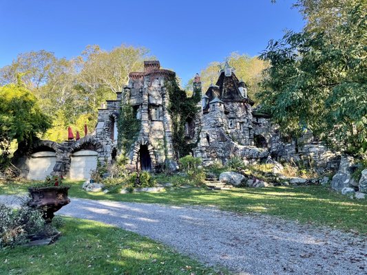 Wing's Castle by null