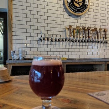 Fifth Ward Brewing - Blackberry Frootenanny - Breweries Near Me - Oshkosh, Wisconsin
