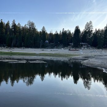 Vermilion Valley Resort - Clean air, beautiful views! - Hotels Near Me - Lakeshore, California
