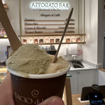 Bacio Di Latte - Gelato Near Me - Newport Beach, California