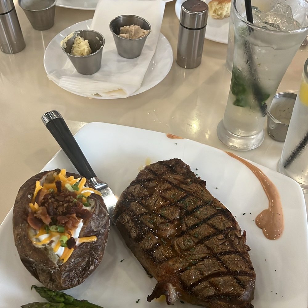 Chophouse 101 - Ribeye, asparagus, baked potato, mojito - American Near Me - Kannapolis, North Carolina Chophouse 101 - Ribeye, asparagus, baked potato, mojito - American Near Me - Kannapolis, North Carolina