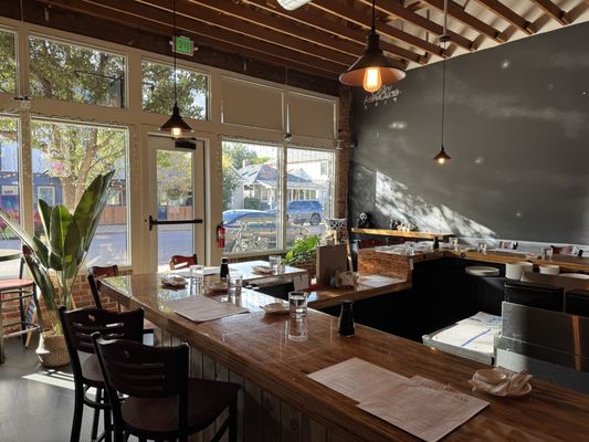 4404 Yates St by null