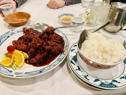 Red Pepper Chinese and Vietnamese Cuisine by null
