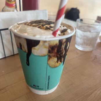 JoJo's Shake Bar - Orlando - Desserts Near Me - Orlando, Florida JoJo's Shake Bar - Orlando - Desserts Near Me - Orlando, Florida