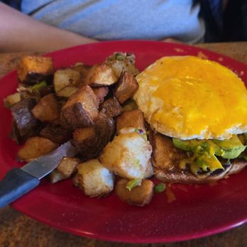 Barrow's Cafe and Grill - Avocado Toast - American Near Me - Sonora, California