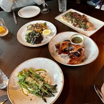 Deer Mountain Inn - Trout, chicken, ribeye, and asparagus - all so amazing - Hotels Near Me - Tannersville, New York