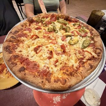 Big E Pizza - Pizza Near Me - Signal Hill, California
