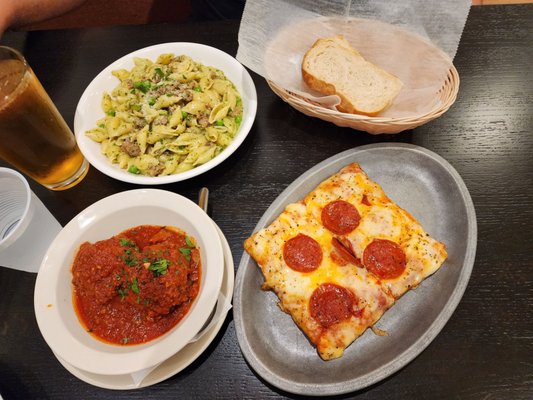 Pompei Elmwood Park by null