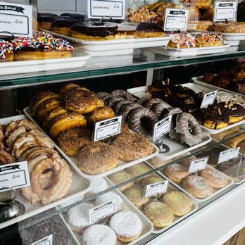 Kettle Glazed Doughnuts - Donuts Near Me - Hollywood, California