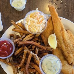 Captain’s Cove Cafe - Fish and chips