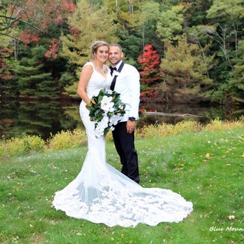 Blue Mountain Weddings - 12 Ridges Vineyard - Event Photography Near Me Blue Mountain Weddings - 12 Ridges Vineyard - Event Photography Near Me