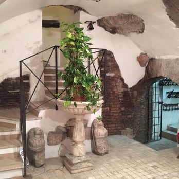 Osteria Romana - Entrance of the wine cellar - Seafood Near Me - Rome, RM