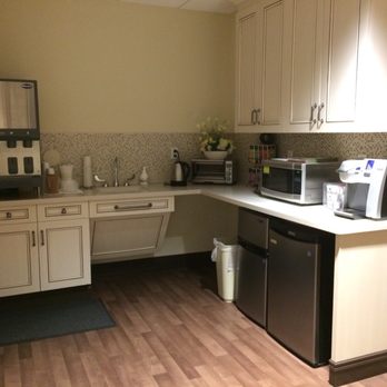 Mercy Birthing Center - Refreshment area with tea, coffee, cereal, and a few snacks - Midwives Near Me - Saint Louis, Missouri Mercy Birthing Center - Refreshment area with tea, coffee, cereal, and a few snacks - Midwives Near Me - Saint Louis, Missouri