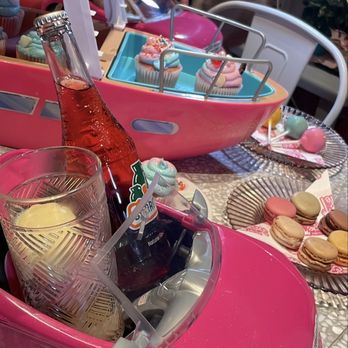 Malibu Barbie Cafe - Cafes Near Me - Las Vegas, Nevada