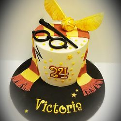 Sweet Addiction Cakery - Harry Potter themed cake