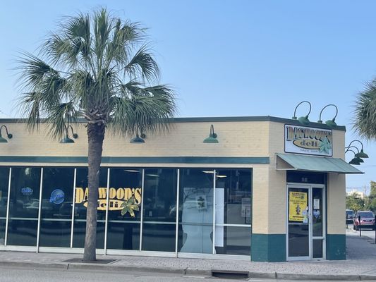 Dagwood’s Deli & Sports Bar by null