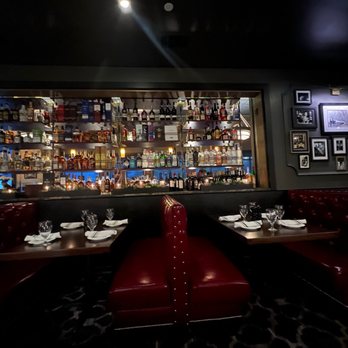 Cherokee Chophouse - Bar decor - Steakhouses Near Me - Marietta, Georgia Cherokee Chophouse - Bar decor - Steakhouses Near Me - Marietta, Georgia