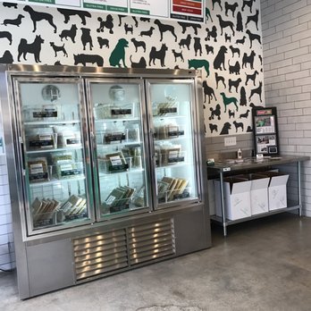 Healthy Hounds Kitchen - Pet Stores Near Me - Sacramento, California