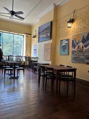 Café Walnut by null