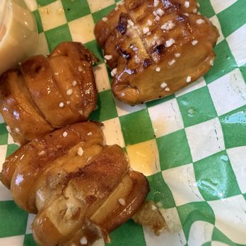 The Moonridge Room - Soft pretzels - Beer Bar Near Me - Big Bear Lake, California