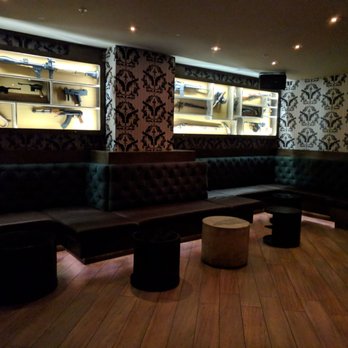 Foxhole - Sports Bars Near Me - Miami Beach, Florida