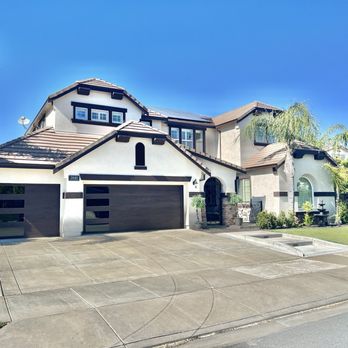 North Cal Garage Doors - C.H.I Modern Garage Doors - Garage Door Services Near Me North Cal Garage Doors - C.H.I Modern Garage Doors - Garage Door Services Near Me