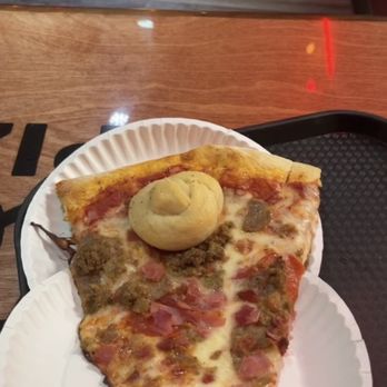 Gitto's Pizza - Meat lovers + garlic knot - Pizza Near Me - Orlando, Florida