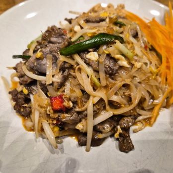 Neramitra Thai Cuisine - Pad Thai with beef - Thai Near Me - Arlington, Virginia Neramitra Thai Cuisine - Pad Thai with beef - Thai Near Me - Arlington, Virginia