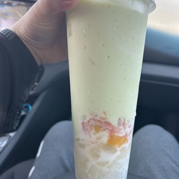 Peekaboo Fresh Tea & Coffee - Avocado mango pomelo - Bubble Tea Near Me - Seattle, Washington