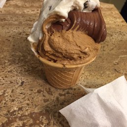 Madagascar chocolate, stracciatella, and salted caramel with cinnamon cookies Madagascar chocolate, stracciatella, and salted caramel with cinnamon cookies